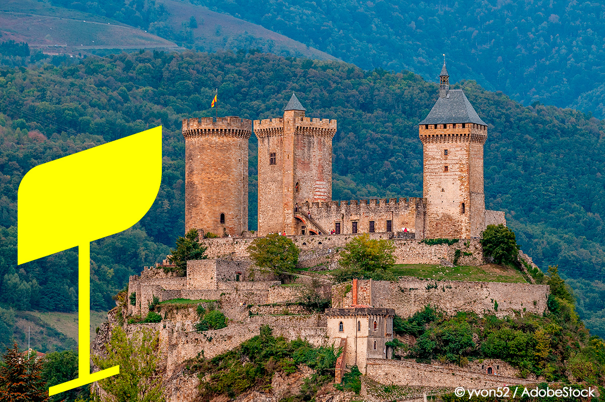 ExploreFranceES's tweet photo. 🇫🇷🚴♂️ #EtapaDelDía | De Carcasona a Foix, el #TourDeFrance atraviesa el corazón del País Cátaro. 🏰
Entre la imponente ciudadela de Carcasona y el castillo de Foix, la historia y el ciclismo ruedan juntos. ¿Sigues la etapa?
#ExploreFrance #TDF26 @LeTour https://t.co/0DvgmRnkGo