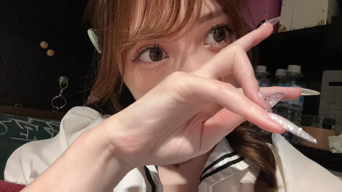 itorinrin2626's tweet photo. おはよん💟
予定ないのでゆっくり話せそう！！
火曜出勤レア😊♡
あと髪型もいつもと違うヨォ

#ハイスクールナナプラザ
#新宿 #歌舞伎町
#キャバクラ #制服 #推し
#キャバ嬢　#アイドル #コンカフェ https://t.co/zPqzS44xmi