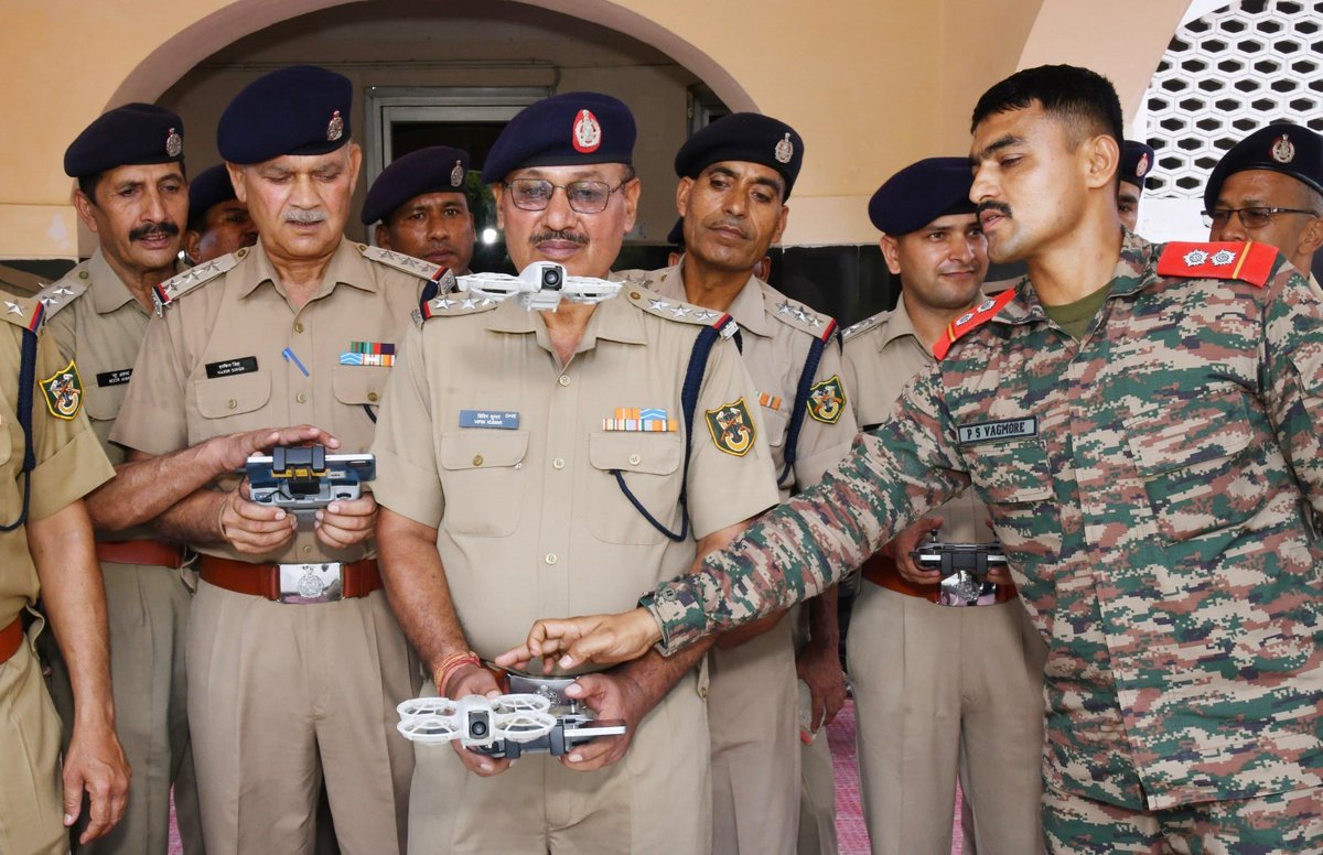 artrac_ia's tweet photo. Junior Leaders Academy, Bareilly

Junior Leaders from ITBP Battalion visited Junior Leaders Academy, Bareilly for an exposure visit. They explored the Drone, Tech &amp; Jointness Integration Labs and experienced live drone training, strengthening jointness, professional learning. https://t.co/b4JeTDJL5V