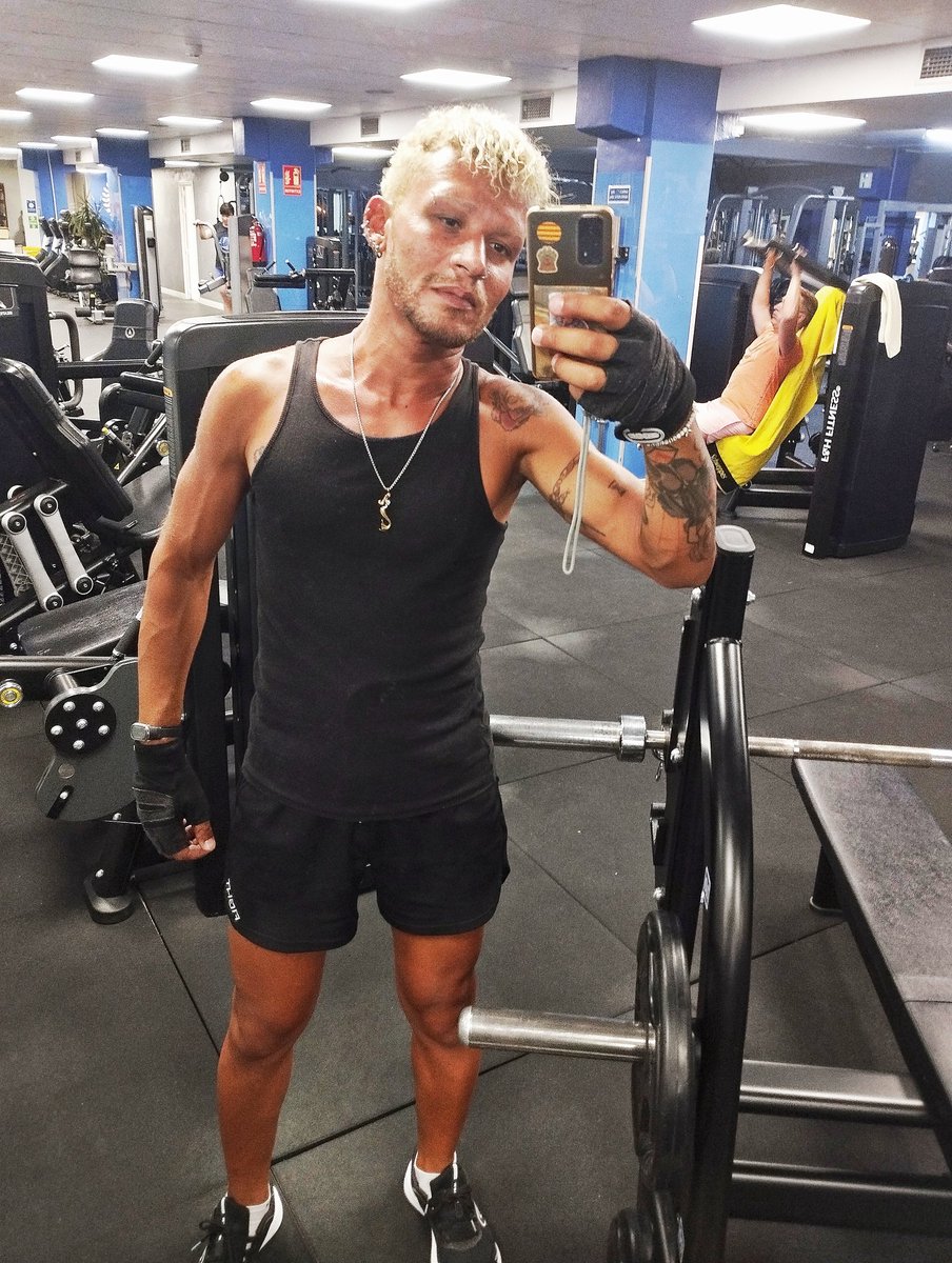 gioamane_92's tweet photo. Gym day 💪🏼 
.
.
.
.
.
#gayespaña #gayman #gyn #hot #lgbtqfit https://t.co/vNPg2zZNJ7