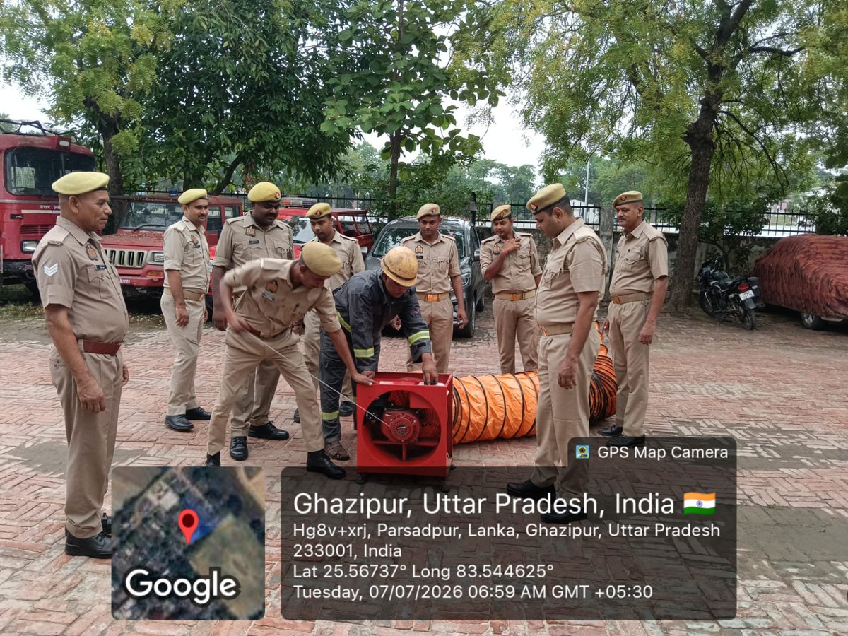 ghazipurfire's tweet photo. श्रीमान पुलिस महानिदेशक,#fireserviceup महोदय के आदेशानुसार एवं #cfogzr के निर्देशन में दि0-07/07/26 को जनपद गाजीपुर के सभी फायर स्टेशनों पर लैडर ड्रिल एवं स्मोक एक्जास्टर फायर उपकरणों के रख-रखाव एवं संचालन का अभ्यास कराया गया।
@AdminGhazipur 
@ghazipurpolice https://t.co/E0lFKdj2zM