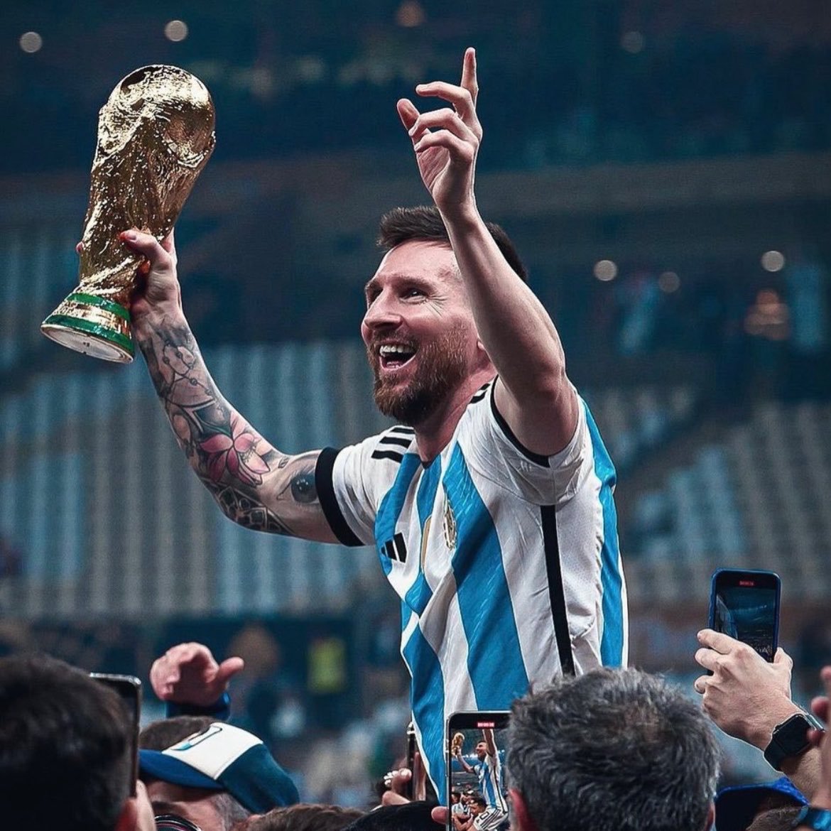 fcbfn_live's tweet photo. 🚨🗣️ Thierry Henry:

"I've said it before, and I'll say it again. Messi isn't just the best of his generation. He's the greatest player in the history of football. End of discussion." 🐐 https://t.co/WqpsIgYt8d