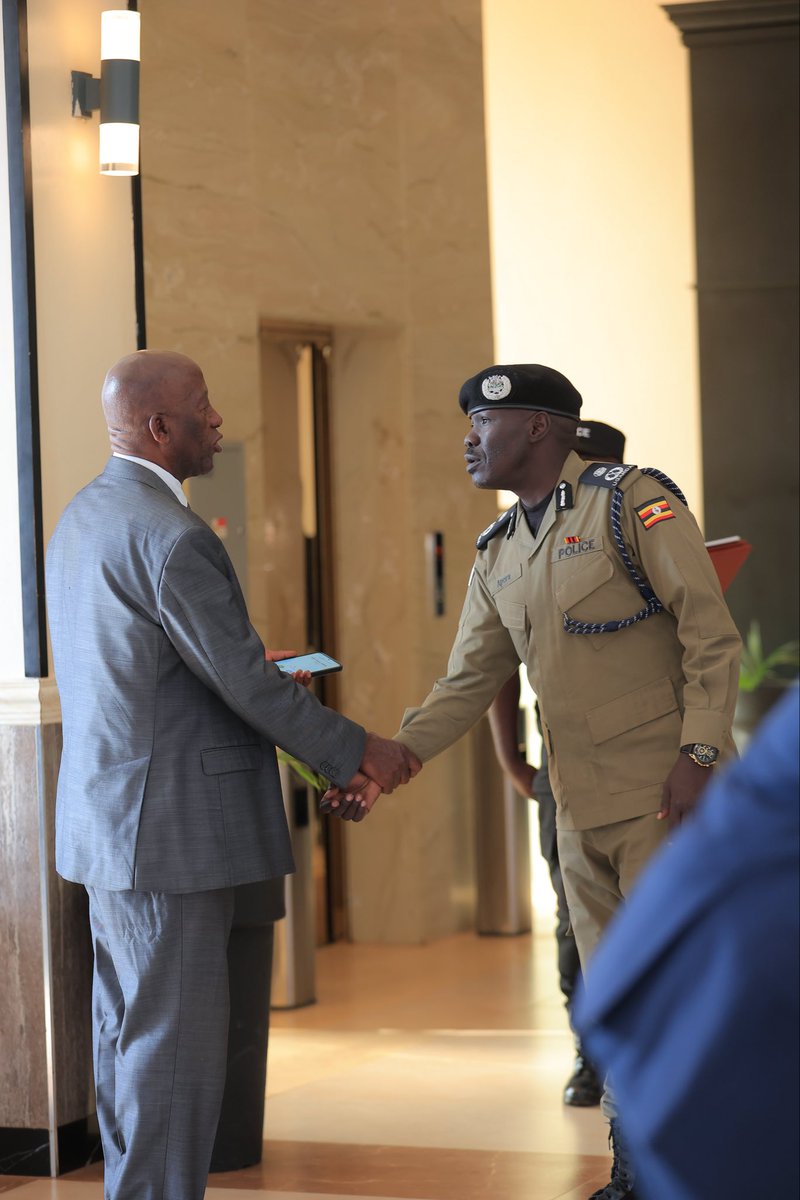 ministry_lands's tweet photo. The National Stakeholders Workshop on Government Land Management and the Development of a Comprehensive Government Land Inventory is underway at Mestil Hotel, bringing together key stakeholders to shape a national framework for protecting and managing Govt land. #LandInventoryUg https://t.co/b0qLwNHuI1