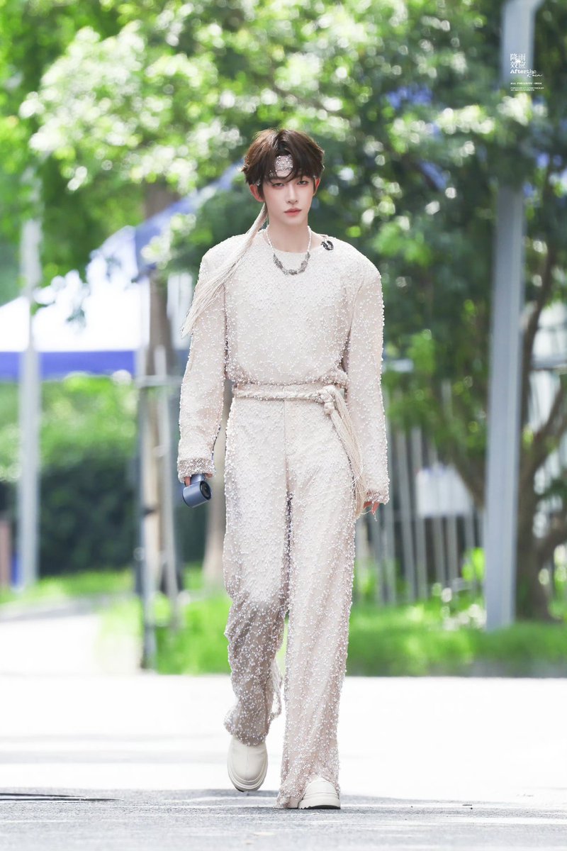 liuyu2000's tweet photo. พี่คนสวย~~
#LiuYu #刘宇  #หลิวอวี่ https://t.co/zZuYTzFbY0