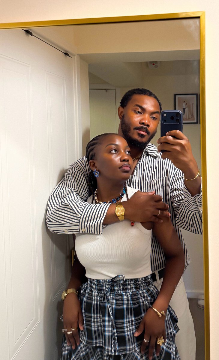 DemoOfUK's tweet photo. Hair twinnin’ with my wife. She made it btw. Bald people no fit enjoy this kine blessing. 🥹 https://t.co/IGz5WGPJnS