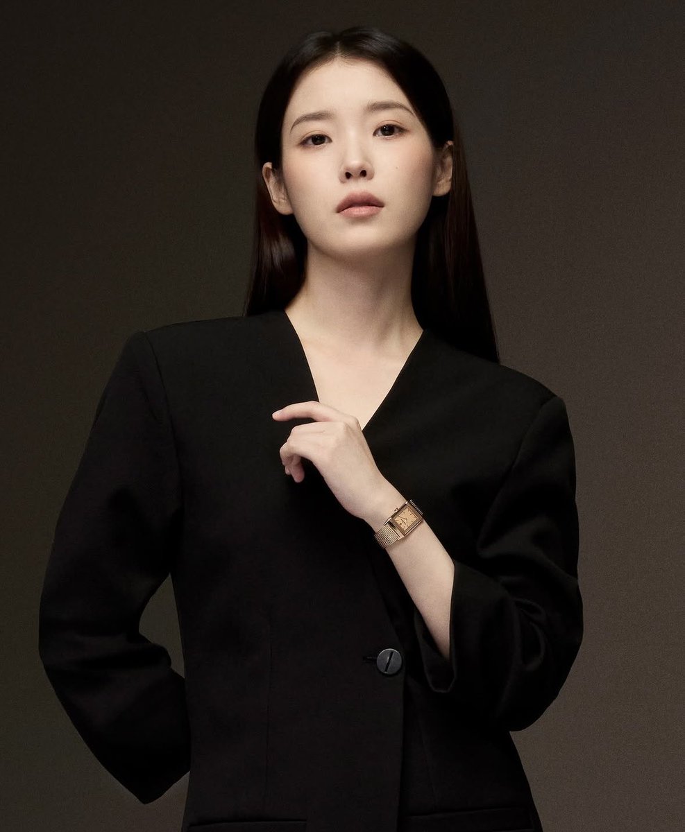 dlwlrma_08918's tweet photo. 예거 르쿨트르 뉴 글로벌 엠버서더 #아이유 https://t.co/HTbHogspkz
