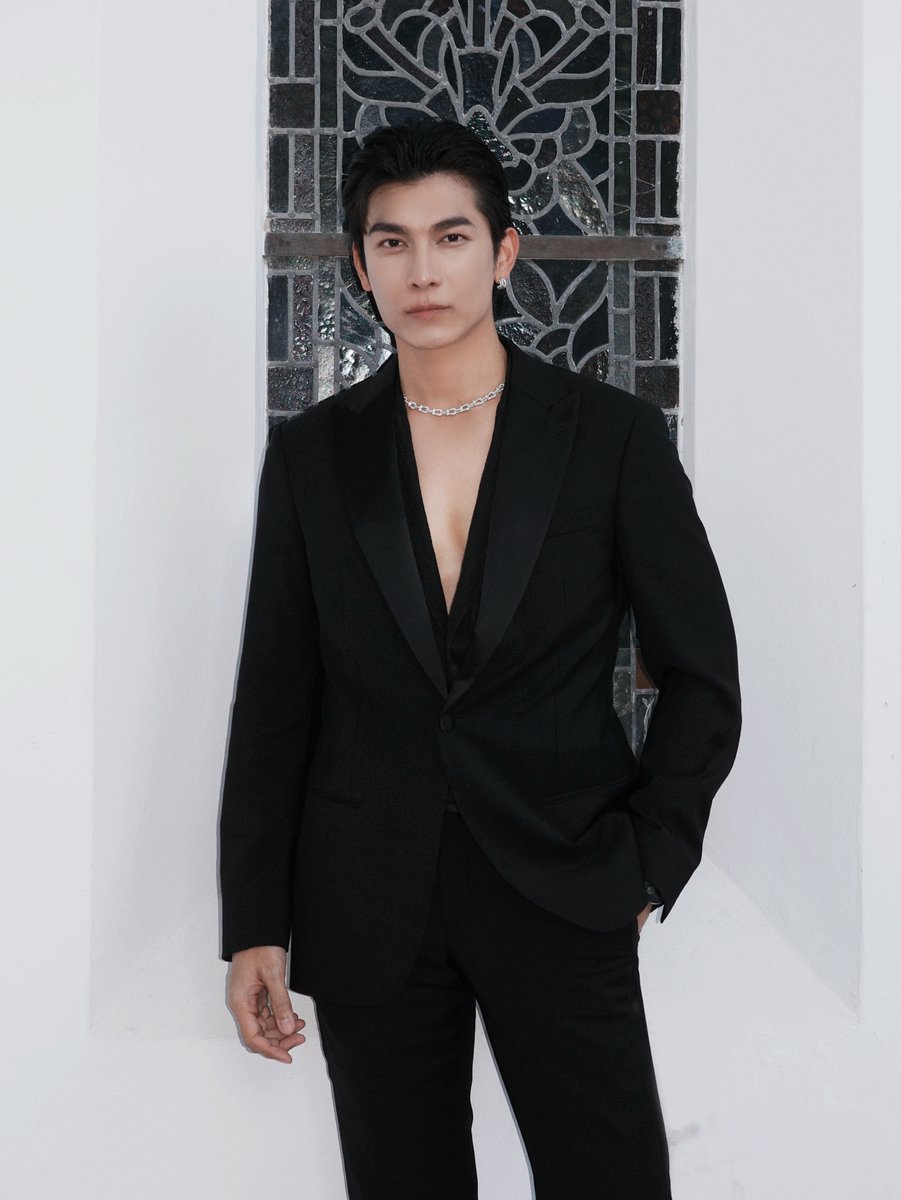TrendyUpdate_th's tweet photo. #Spotted: มิว ศุภศิษฏ์ ในลุคเครื่องประดับจาก FRED Jewelry ในงาน Dom Pérignon ที่สิงคโปร์

🔗: https://t.co/QkyxiLZXi6

#FREDJewelry #FREDParis #Force10 #MewSuppasit #Trendyupdates https://t.co/cI4xrnfkdp