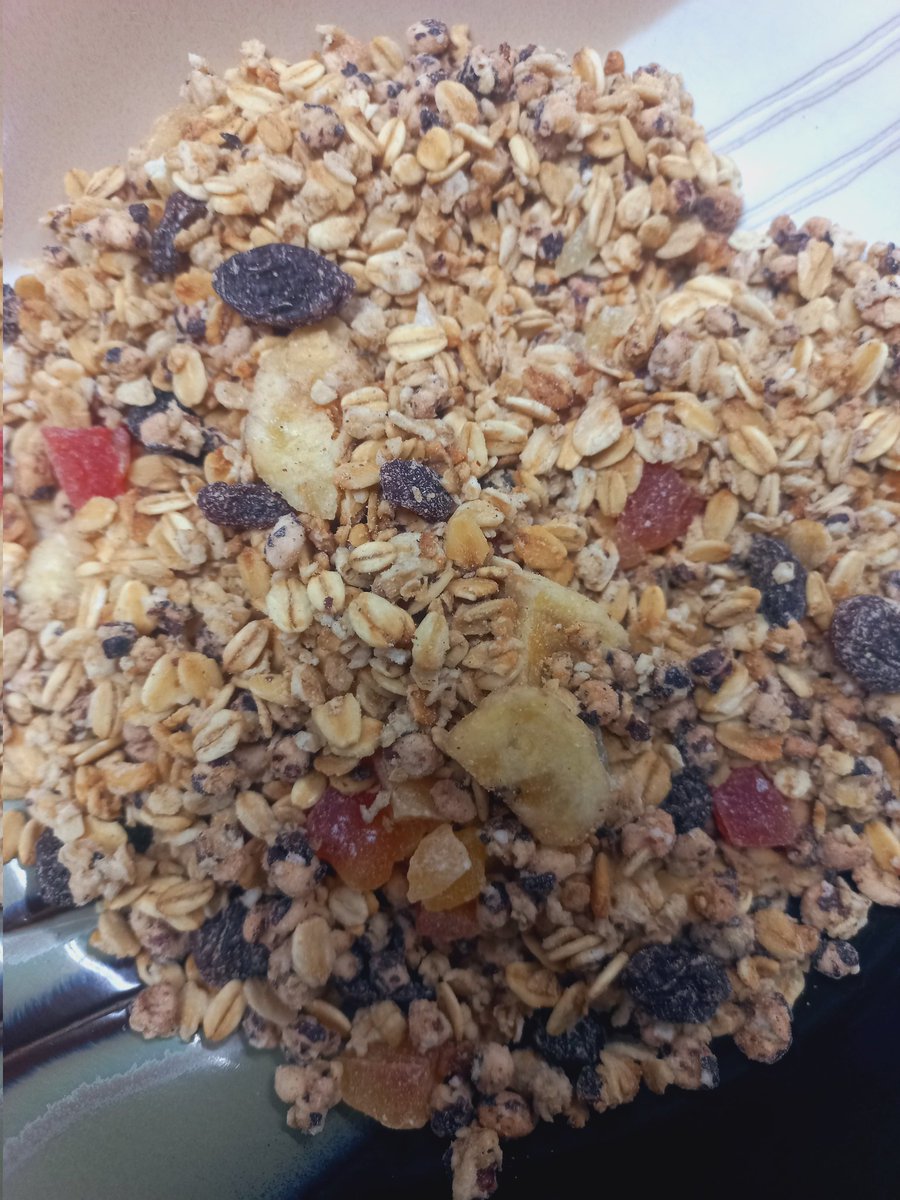 maryrimax's tweet photo. Good morning ❤   what are you having for breakfast? 😋 https://t.co/JywmeSExBY
