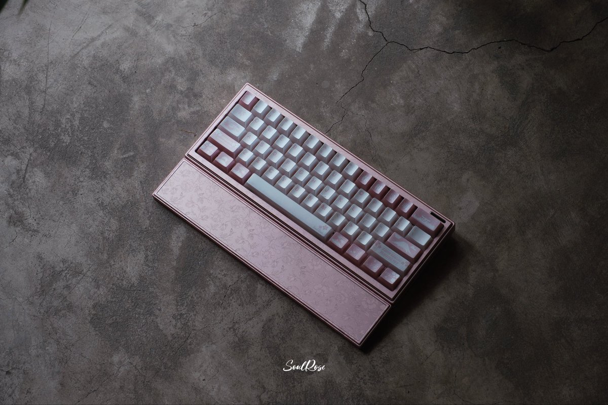 SoulRose_CN's tweet photo. Sakura Oath 🌸#keyboard #keycaps #SoulRose https://t.co/DTSZHXhzK3