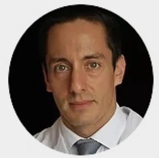 Barbijaputa's tweet photo. Esta foto es más reciente. Ahora debe estar algo mayor, quizás se haya dejado barba. Por si lo tenéis cerca. https://t.co/kQYEpX6ZH3