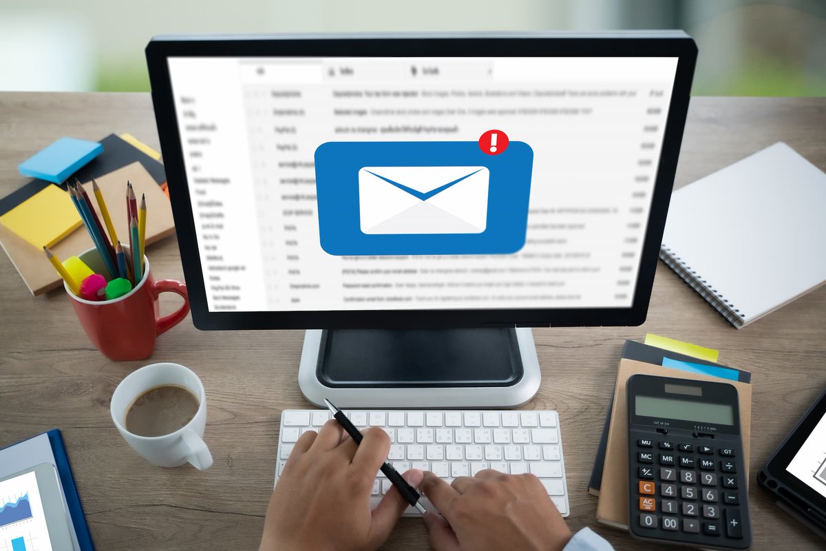 Synergial_tech's tweet photo. El phishing ja no sembla phishing. Pot arribar com una factura, un document o un avís de Microsoft 365. Abans de clicar, revisa pressa, remitent, enllaç i acció que et demana. La pregunta clau: esperaves realment aquest missatge? #Ciberseguretat #Phishing https://t.co/8goymzS8BC