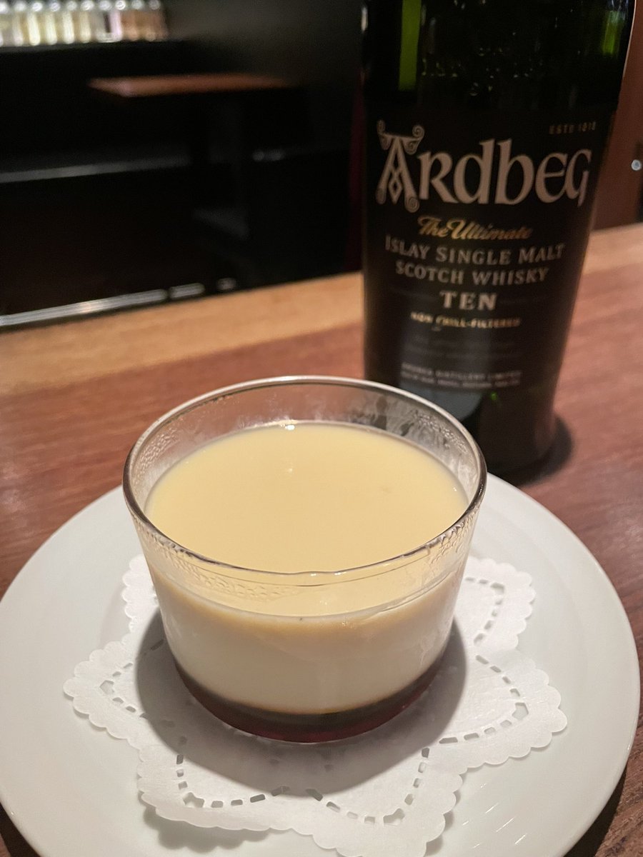 bar_cantina's tweet photo. 今週は鶏ももコンフィ唐揚げ、ビシソワーズ、アードベッグプリンありますよ！ https://t.co/nwMneGqCac