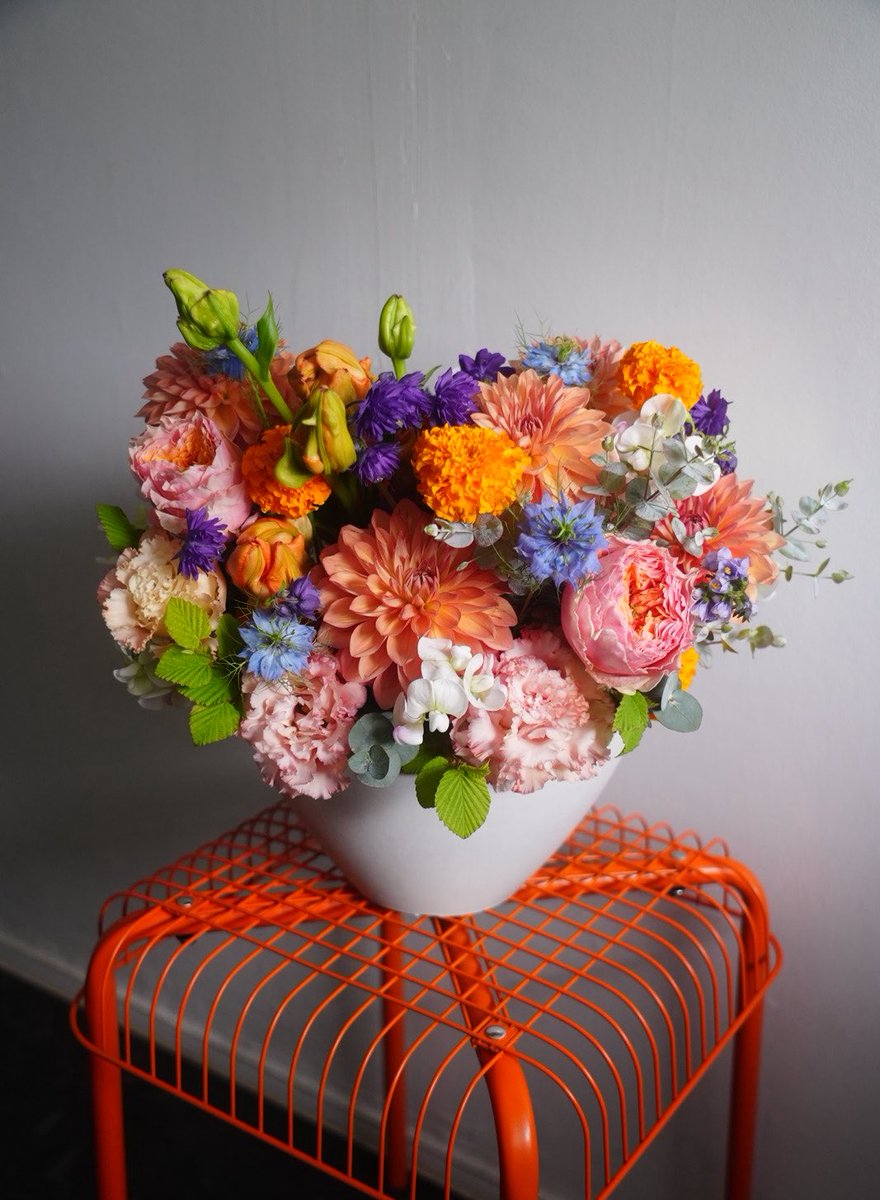 plainflowers_'s tweet photo. arrangement

@plainflowers_ 

#楽屋花 #スタンド花 #フラワースタンド #フラスタ #埼玉会館 #さいたま芸術劇場 #さいたま市文化センター #母の日 #浦和 #さいたま市 #名入れ #命名書 #押し花 #oshibana https://t.co/Sg5fHVZcE5