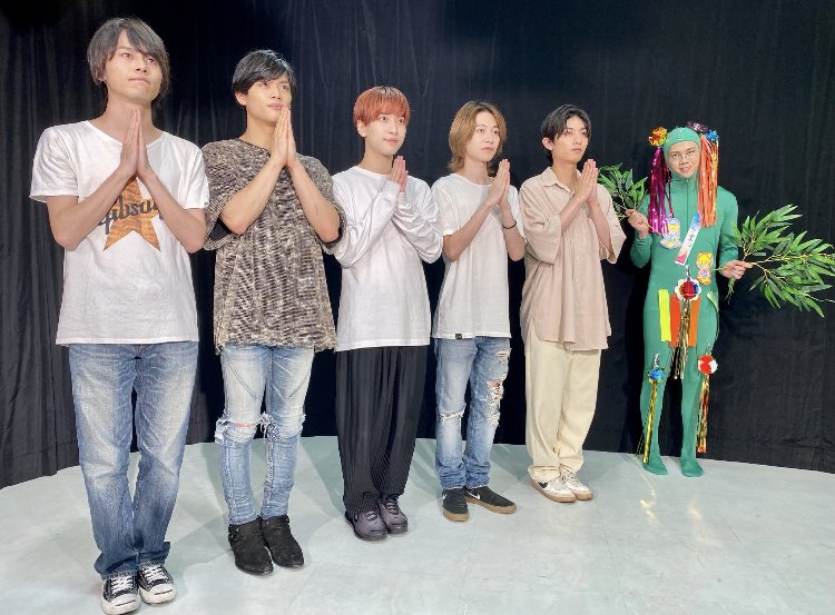 llmeny_98's tweet photo. #セブンメンの日
世界一大好きな6人の大きな夢がぜーんぶ叶いますように✧⁺⊹一生愛志天流世♥️ https://t.co/ilkPXw9pZT