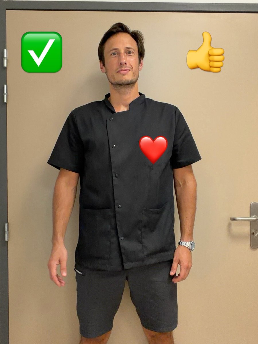 Hugo_Baup's tweet photo. Tu crèves de chaud à l’hosto et tu as décidé de te mettre en short ?
Quelques petites astuces pour t’éviter de tomber dans le piège.
Évite la blouse longue et surtout ne la ferme pas.
Préfère une blouse courte.
Et bois de l’eau. https://t.co/6T1aZsmHe8