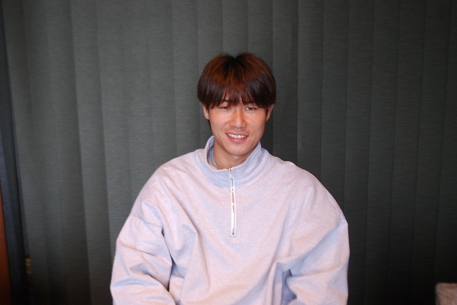 kensuke__honda's tweet photo. 昨年限りで現役を引退した
車屋紳太郎さんの第２の挑戦を
取材させていただきました!!

引退の決断の背景、
安定した環境を飛び出しての新たなチャレンジ。
格好良いという言葉が当てはまる言葉の数々でした。
もし宜しければご覧ください。

「鬼木達、中村憲剛らに惜しまれながらの引退。サッカースクールを立ち上げた車屋紳太郎の“第２の挑戦”への想い」
https://t.co/qQlQRxaMHt

「“技術力”“主導権を握る”フロンターレ流を色濃く継承し、サッカースクールを立ち上げた車屋紳太郎が試行錯誤しながら描く新たな夢」
https://t.co/NwM7tB1aTC

#車屋紳太郎 #MONOLITHSOCCERSCHOOL #モノリスサッカースクール #川崎フロンターレ #frontale