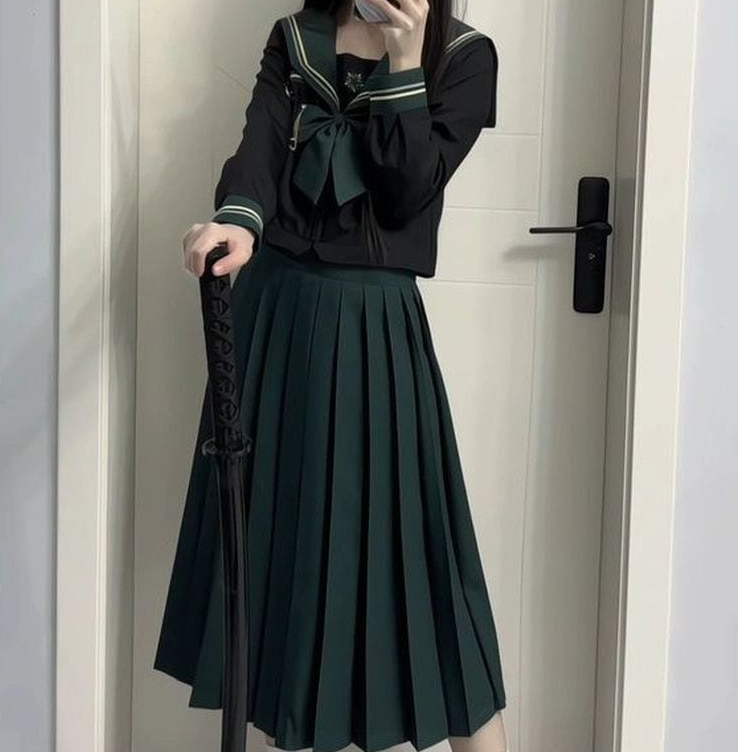 Maidens_Reve's tweet photo. グリーンｘブラック制服セットアップ💗 https://t.co/K5ZYRTmLSC