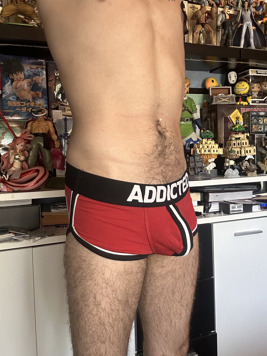 light_casa's tweet photo. Une petit envie de rouge pour aujourd’hui 😏 https://t.co/Jb0c5AydN0