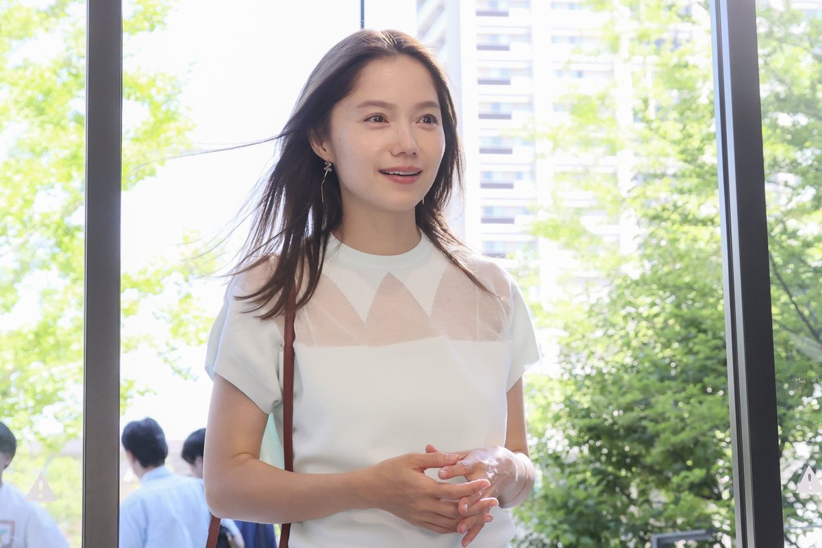 RBBTODAY's tweet photo. 宮﨑あおい、マクドナルド「アイスカフェラテ」初TVCMに出演!真夏の暑さからエスケープ
https://t.co/jxXPzOI0zy
#マクドナルド #マック #アイスカフェラテ #カフェラテ #McCafe #宮﨑あおい #新CM #グルメ https://t.co/dA10hhmmFz