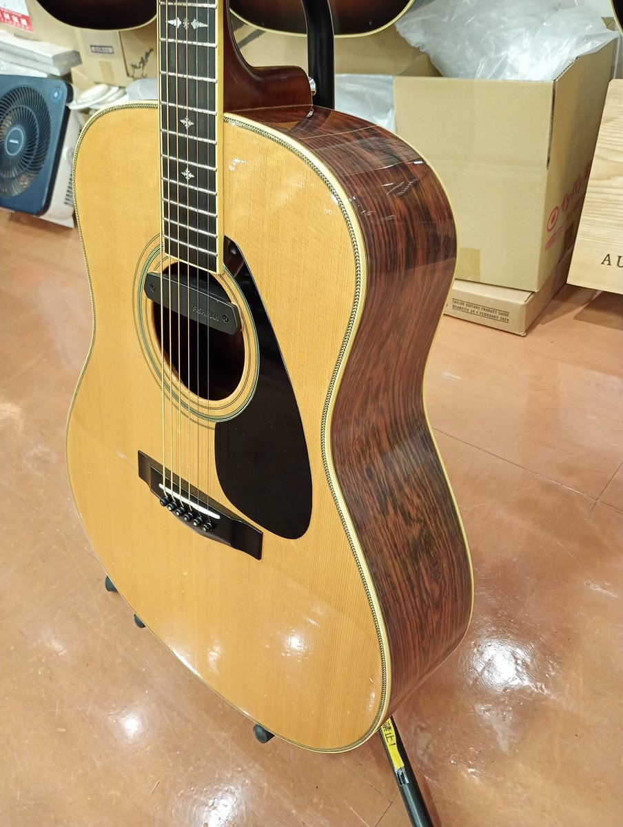 イシバシ楽器梅田店]アコギフロア担当Hです🎸 YAMAHA LL8J