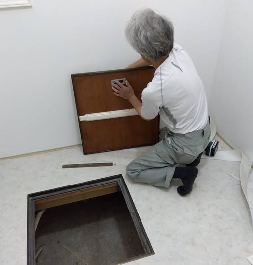 sns74773175's tweet photo. 【洗面リフォームご依頼ありがとうございます！】
株式会社幸治郎（コウジロウ）です。
河内長野市N様邸にて協力業者さんが、
洗面リフォームを心を込め施工させていただきました。
『この度はご依頼ありがとうございました！』 https://t.co/MUCbUP8GAx