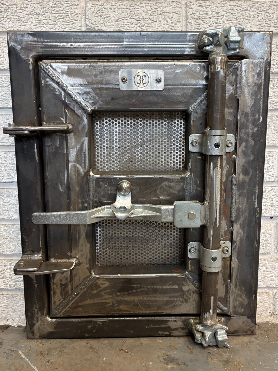 Behindbarzbelts's tweet photo. We don't just make Chastity Belts!
-
Check out this heavy duty steel door made for a play room, Hand made in house here at Behind Barz
-
Quality furniture, built to last.
-
https://t.co/VB9g7AVnId https://t.co/T0U4DUAbP1