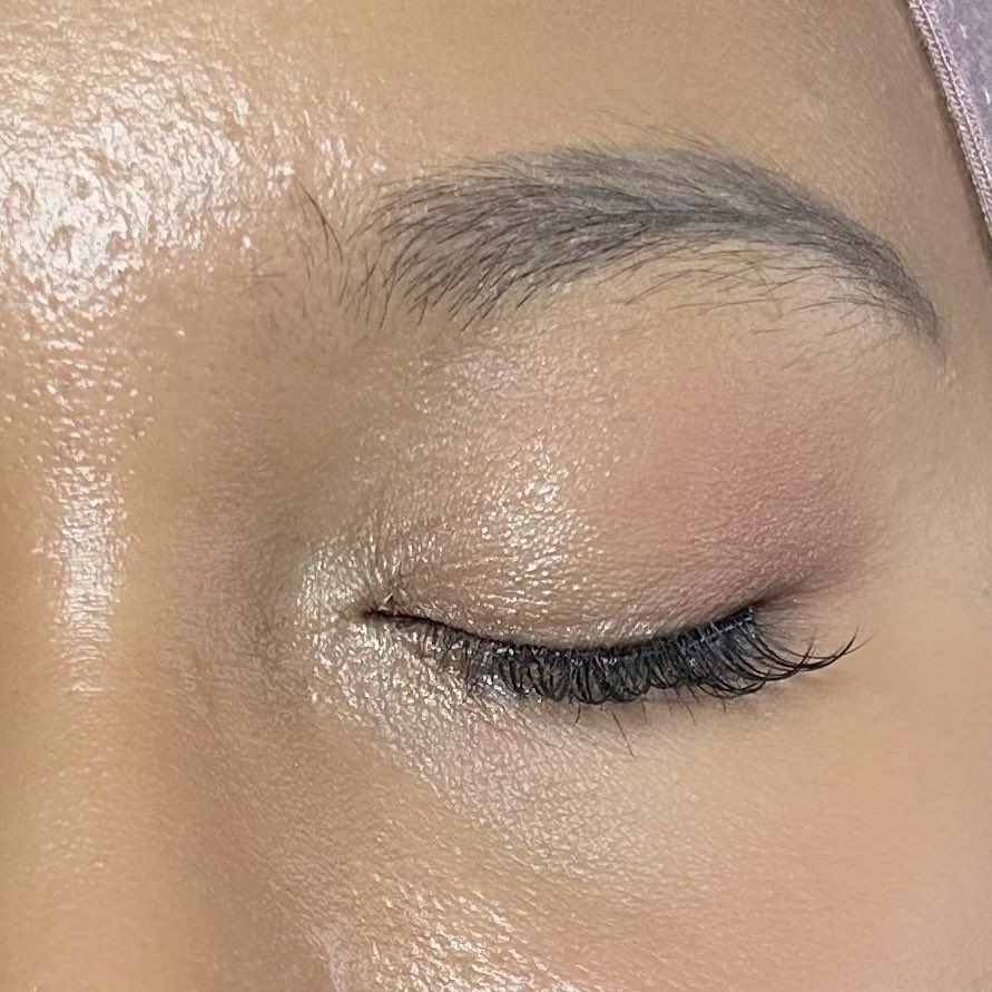 blubponyo's tweet photo. cuma pakai 3 jari aja tapi look eye makeup nya bisa sebagus ini😍🤌

bener bener you only needs your 3 fingers and 3 steps, tanpa perlu tools tambahan! https://t.co/PFsmiDEjj8