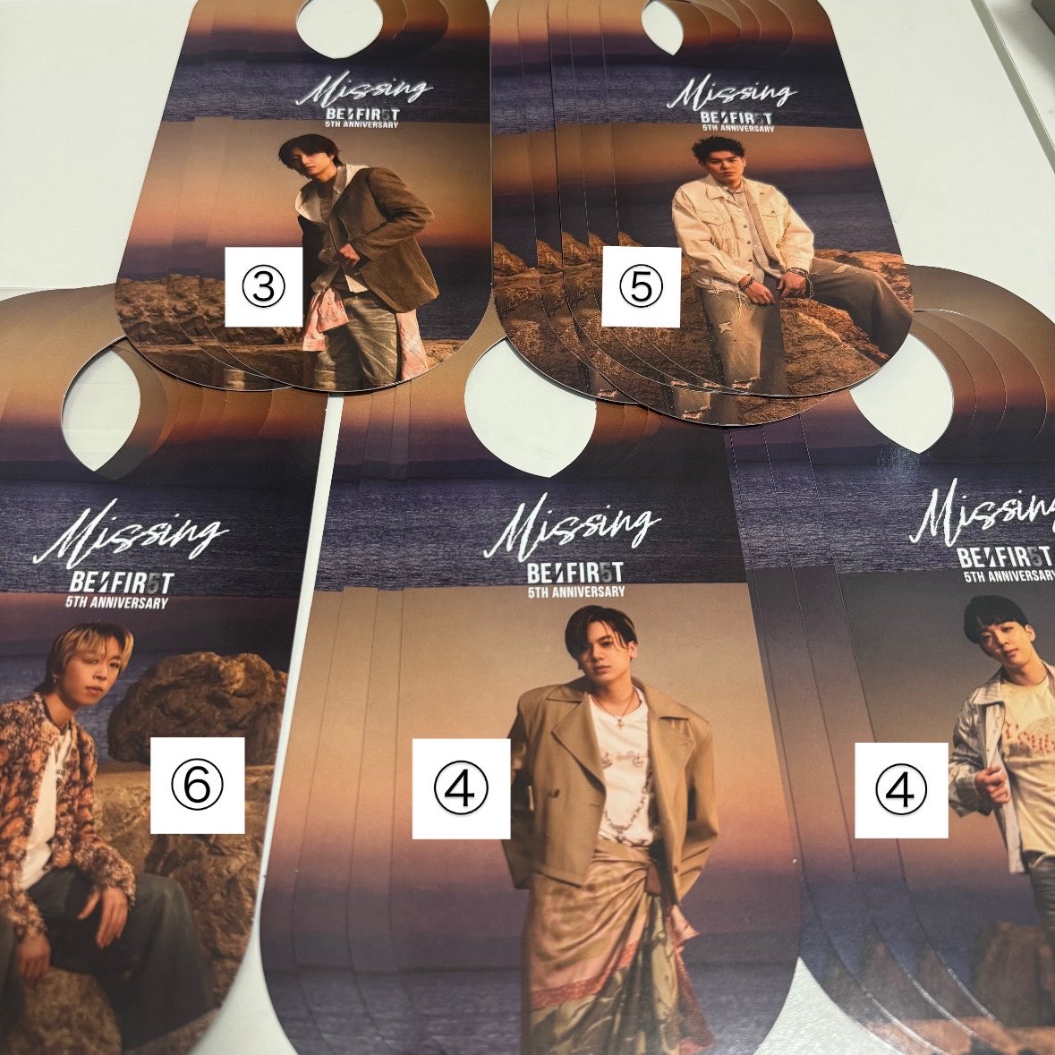 nm2mv's tweet photo. BE:FIRST Missing 特典 トレカ 交換

【譲】 特典ドアノブハンガー(画像参照)
ソウタ マナト リュウヘイ ジュノン レオ

トレカC シュント以外各40↑枚

【求】同種 シュント

都内手渡し、まとめての方優先
お心当たりある方はリプorDMまでお願いいたします。

#BEFIRST交換 #BEFIRST買取 https://t.co/skYBxmOue2