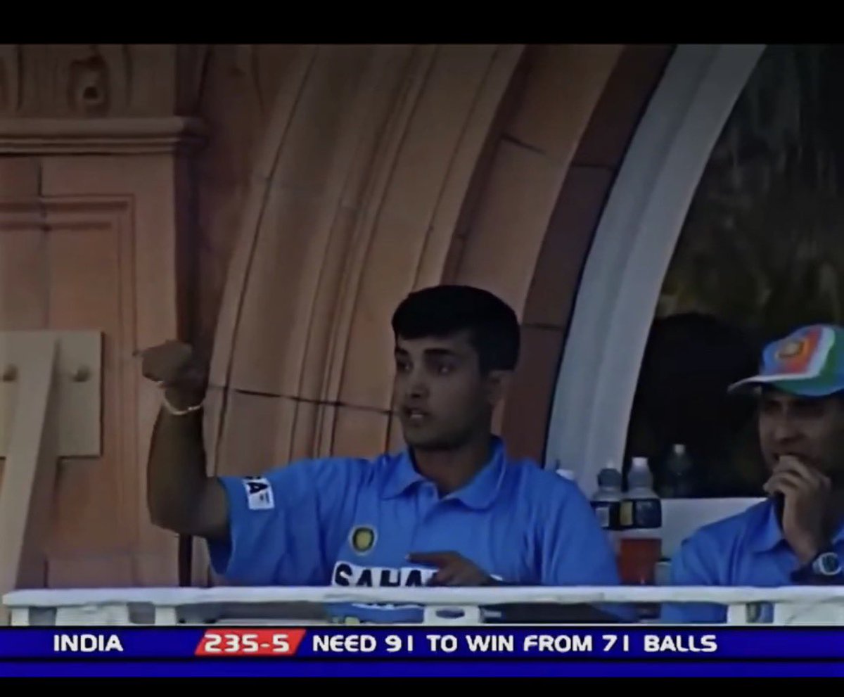 ManishT5891's tweet photo. @Itz_Ms7 Nahi lodu nahi. Dhyaan se dekh. Yeh dot chakke (6) ke baad ki hai. Scoreboard bhi dekh le, ghante ke chamaar. Gandaa lodu https://t.co/MBqRIihTQ8