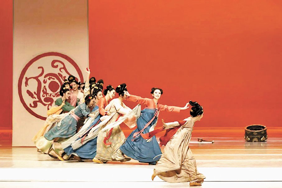 Runningxian's tweet photo. The Silk &amp; Poetry Road event opens! Tang music &amp; dances link Chang’an poetry with Central Asian cultures.Artists from Xi’an, China will stage a touring performance from Xi’an to Central Asia. https://t.co/hIIKal1MkR