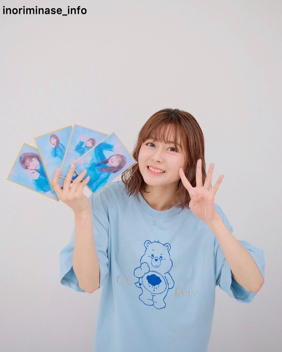 inoriminase's tweet photo. ━━━━━━━━━━━━━━
                 Inori Minase 
   10th ANNIVERSARY POP UP
                Travel Record
━━━━━━━━━━━━━━
🪩 グッズ紹介 🪩

POP UPのグッズをご紹介！
続いては…⏬

▪10th記念アクリル色紙
各¥1,980(税込)
SIZE：約H148xW105mm

アクリル？色紙？
どちらも兼ね備えた特別仕様です✨

🔗POP UP詳細
https://t.co/jiaDZVM1xu

#水瀬いのり #水瀬いのり10周年_POPUP
(スタッフ)