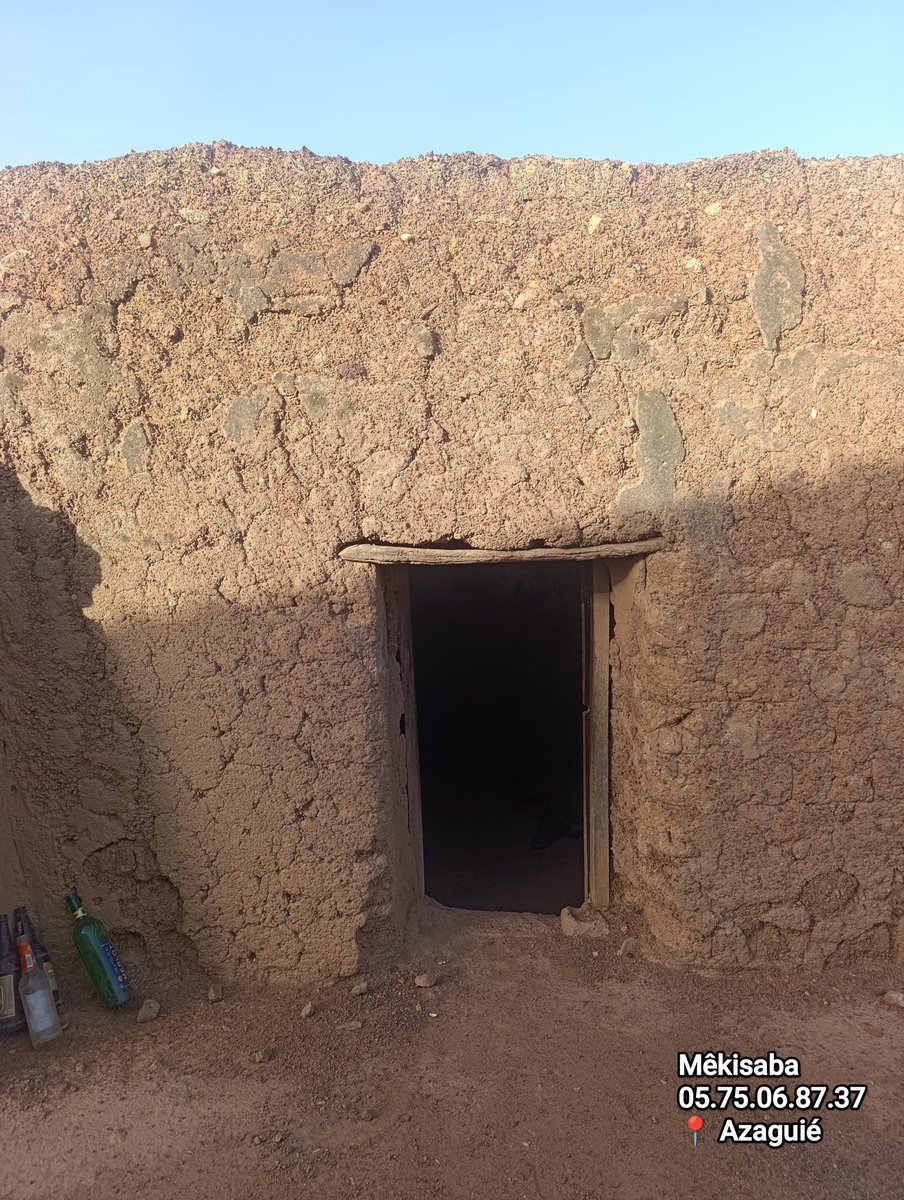 nar6lAfrodiziak's tweet photo. Avant d'être belles, certaines maisons étaient pensées pour bien vivre.
#mekisaba
#azaguie 
#voyage #burkinafaso @KisabaMe @lafriccestchic @domcorossol https://t.co/hr3qKn5NlF