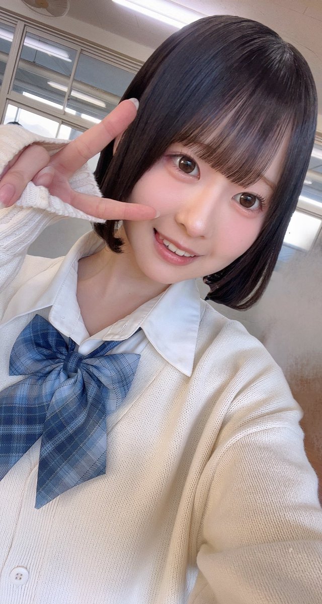 akagidan_aoi's tweet photo. 今日は七夕だね🎋✩.*˚

友達と短冊を書いたよ> ·̫ <⟡.·

みんなの願い事知りたい〜🪄🌌

 #あかぎ団   #吉田蒼 https://t.co/Z3l3xxUYfO