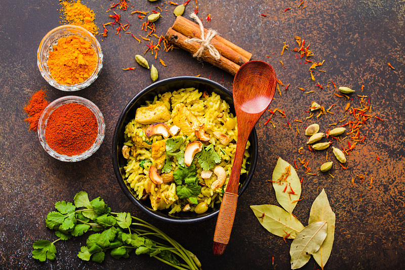 helmutn1326's tweet photo. Fall in love at first bite with our butter chicken biryani—spiced basmati rice, tender curry, and a touch of saffron magic! https://t.co/YXxXPYPCsg