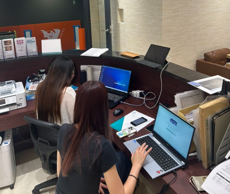 umecli_beauty's tweet photo. 📣【お知らせ】職員研修を開始しました
グラングリーン大阪 うめきたクリニックでは、サービス品質のさらなる向上を目指し、職員研修を開始しました。新しい知識やチームワークの強化を通じて、患者さまに寄り添う医療をお届けします。現在進行中の研修の様子は、今後の投稿で随時お伝えします。フォローして最新情報をチェックしてください✨
皆さまのご期待に応えられるよう、スタッフ一同努めてまいります。よろしくお願いいたします。
#うめきたクリニック #グラングリーン大阪 #職員研修 #医療の未来