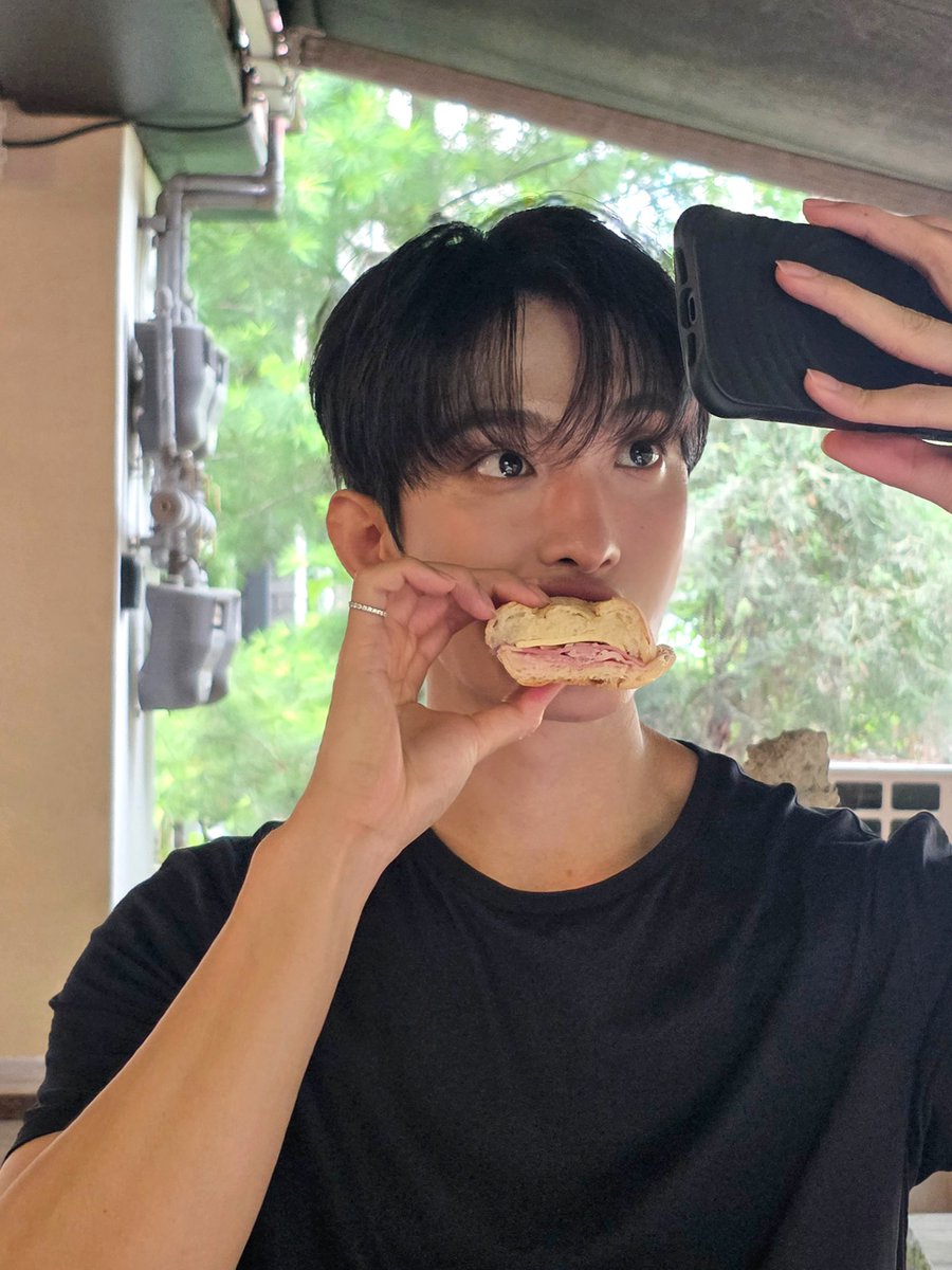 wonubliss's tweet photo. https://t.co/Lfo9BB6yad