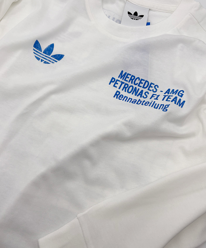 eurosports_shop's tweet photo. \✨新商品入荷情報✨ /
#メルセデス AMG ペトロナス F1 チーム #BlueWonder ロングスリーブ Tシャツ
高速輸送するために製作されたトランスポーターをデザインに落とし込んだカジュアルデザイン🚛
🩵アディダス トレフォイルロゴを大胆に採用🩵
https://t.co/fLNm5OlcId
#f1jp #アントネッリ #ラッセル