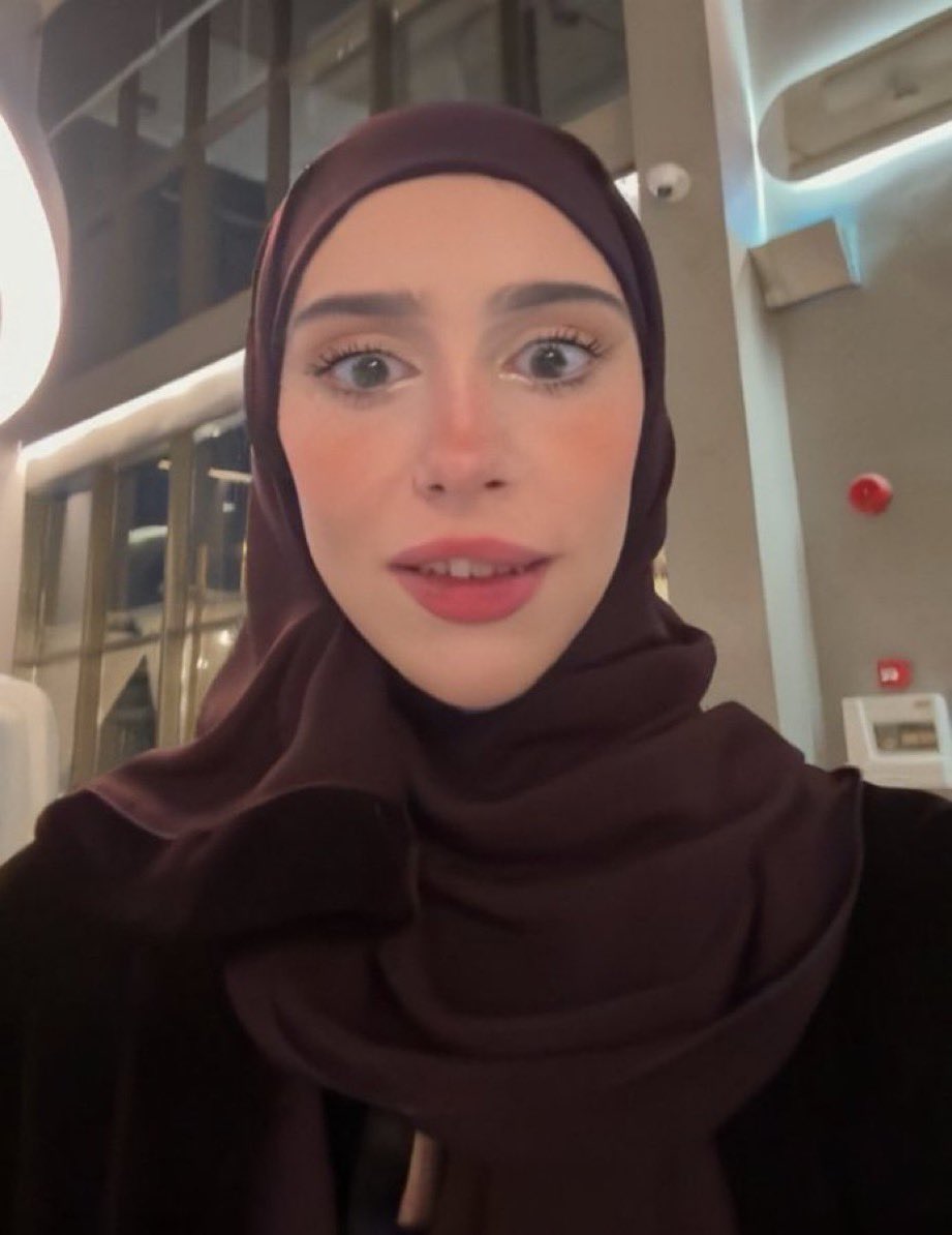b2lllie's tweet photo. اسراء 😵‍💫 https://t.co/aucMbsetVr