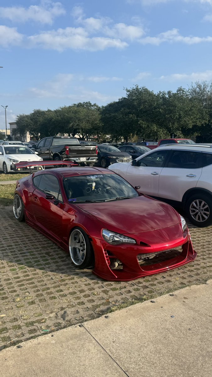 Slimeyq__'s tweet photo. ﾘｭｰﾄさんのBRZ以外で衝撃を受けたのはこの人の86
BLITZのエアロこんな良かったんだっていう https://t.co/T21eXNLSkP