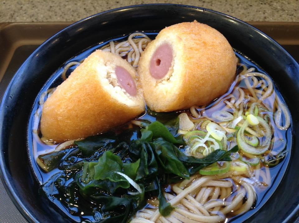 fujisobar's tweet photo. 富士そばの試作品

合うか合わないのか、食べてみないと分からない絶妙なラインを攻めていることがもっと評価されてほしい（心の声） https://t.co/Qg2WCJh9WD