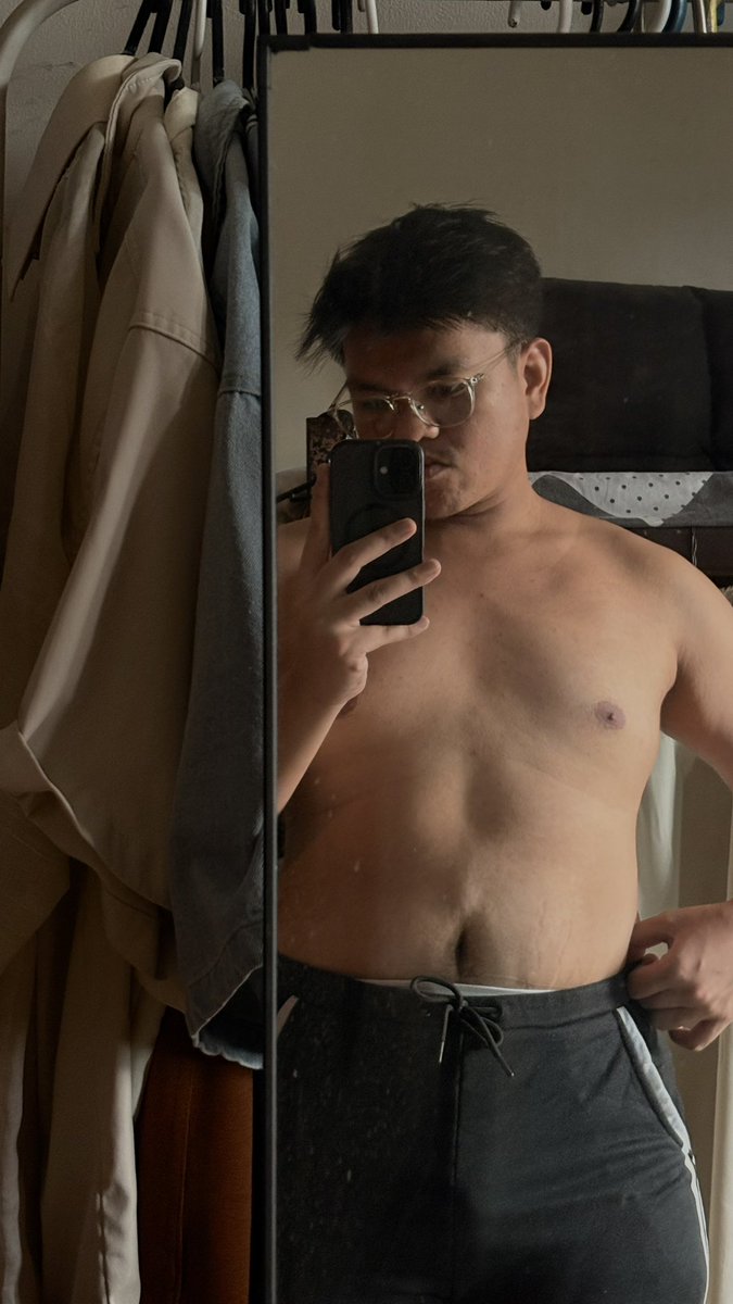 knjrrfc's tweet photo. Welp tagal nya nang di nag bubuhat, I guess its time to buhat again? 🥴 https://t.co/nUlKruRtIq