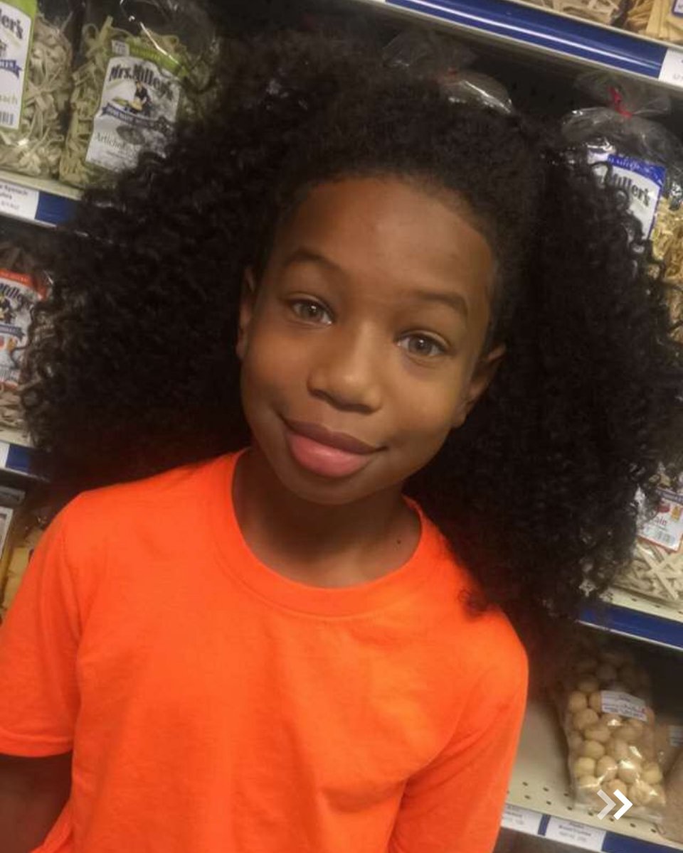 AcervoCharts's tweet photo. Menino de 12 anos doa o cabelo para fazer perucas para crianças com câncer. https://t.co/fIyTPhF9ts