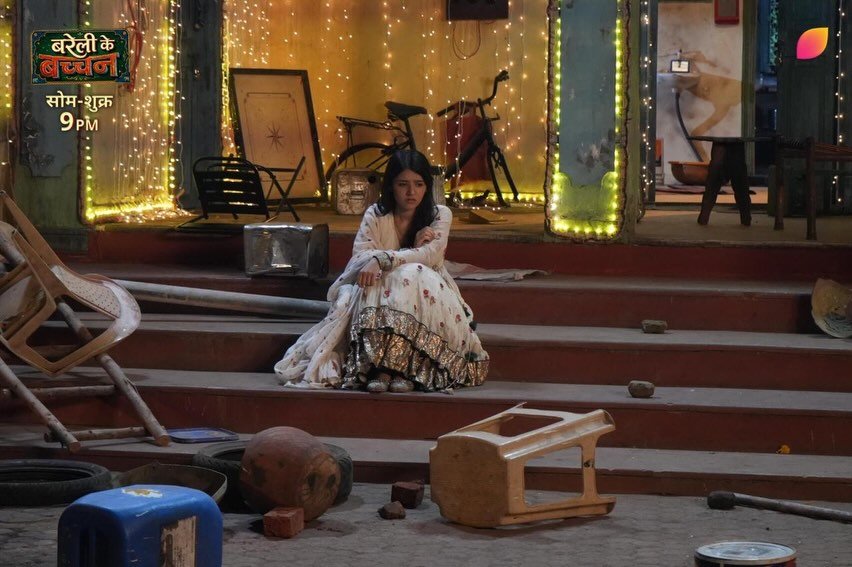 manmarziiyaan's tweet photo. im so seated for sangamkrishna's chaotic marriage life and her bond with the bachchans ππ€π»
#bareillykebacchan | #krishsa https://t.co/TDOdIuXl5S