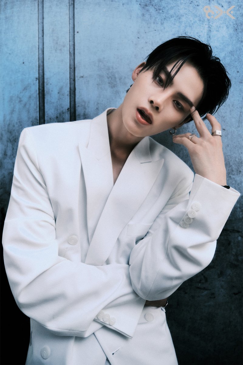 8TURN_official's tweet photo. 8TURN (에잇턴) THE 3RD SINGLE ALBUM [8.X]

𝗖𝗢𝗡𝗖𝗘𝗣𝗧 𝗣𝗛𝗢𝗧𝗢
MYUNG HO

💿 2026.07.21 TUE 6PM (KST) RELEASE

#8TURN #에잇턴 #エイトターン
#명호 #MYUNGHO #ミョンホ https://t.co/V1WqC7VIqH