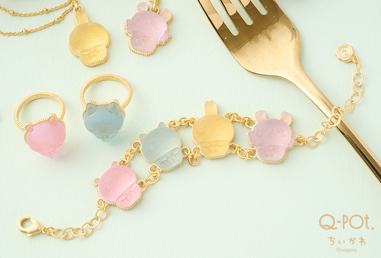 QpotJAPAN's tweet photo. 「#ちいかわ」とQ-pot.が贈る、
スイーツアクセサリーCollection🍪
受注は今週末7月12日(日)まで📢

宝石のようなマカロンに焼きたてクッキー、
カラフルなパート・ドゥ・フリュイなど
Sweetなアクセサリーが登場！
https://t.co/uXKRYagfWW https://t.co/DQamhc2gpk