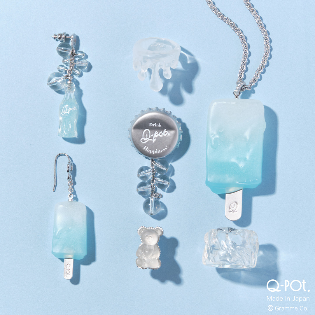 QpotJAPAN's tweet photo. 【Coming Soon…】
Q-pot. Summer Collection第2弾は
アイスキャンディー&amp;グミベア🥤🏁

シュワっと爽快なコーラのベアグミや、
アイスキャンディーの新作がお披露目。
https://t.co/i6nBGQ8oas https://t.co/faqQBcF6ET
