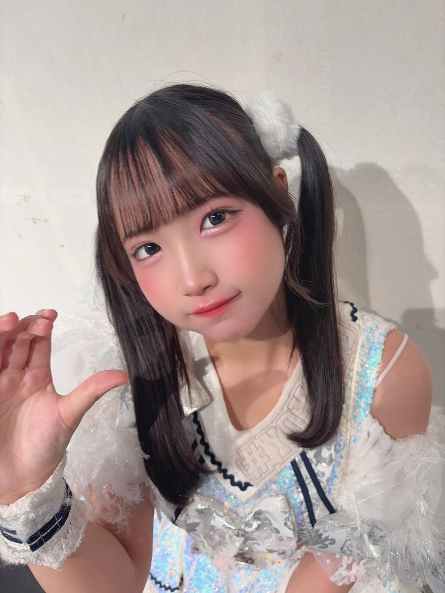 _anzuyuri's tweet photo. 夜光性アミューズさん主催ライブ YORU-FES ~夜を駆けるサーキットSP~
ありがとうございました♡

#よーよーよー 新メンバー しゃちほこホワイト担当 最年少高校3年生17歳
杏ゆりです🤍

七夕に会えたね~🎋✩.*˚ MCなしアチアチライブたのしくてみんなも言ってもらえてにっこにこでした¨̮⃝ 次は福岡！ https://t.co/peWtNUOB3O