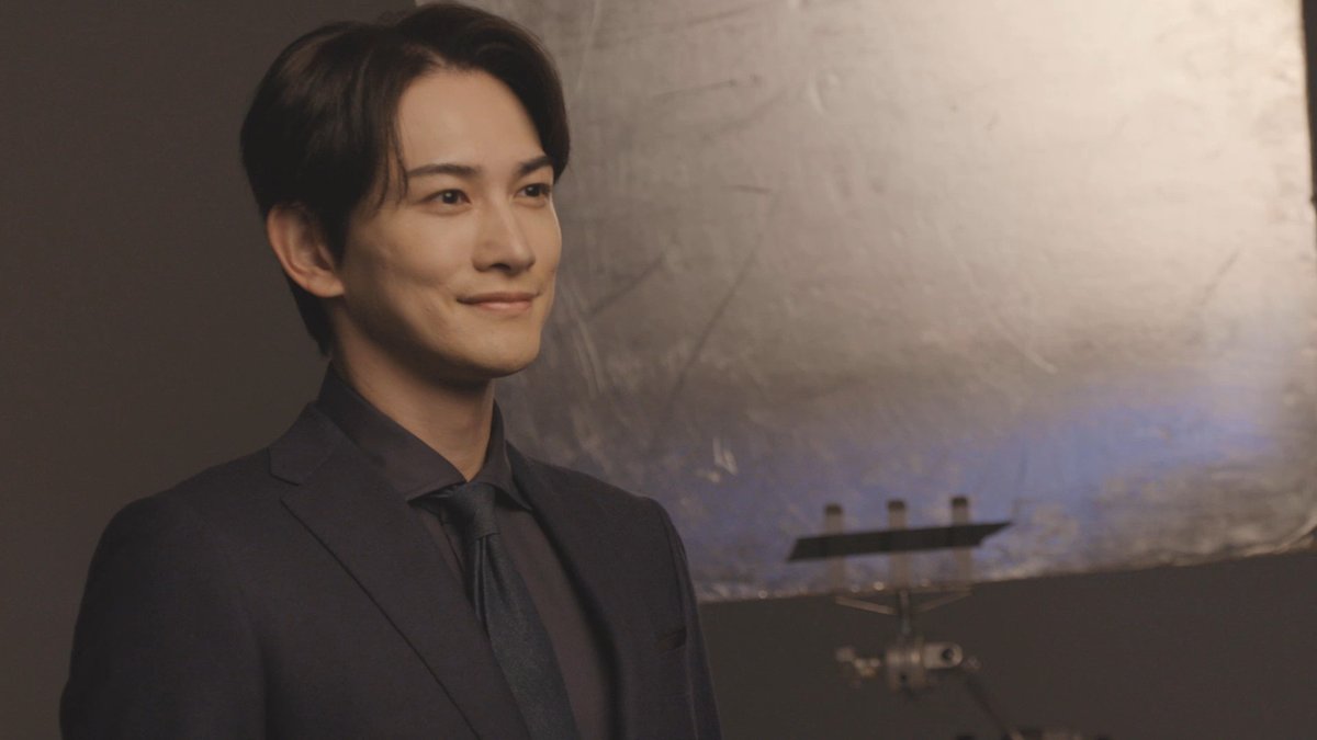 oricon's tweet photo. 町田啓太、スーツ姿で凛としたたたずまい
荏原製作所イメージキャラクターに就任✨️

新WebCMは、町田の人柄が際立つ仕上がりに！

💬コメント
https://t.co/lMelGJIcfg https://t.co/O19B3NQpRG