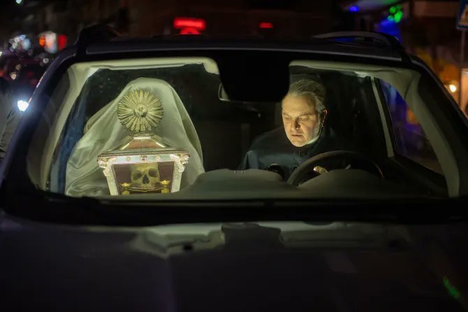 archaeologyart's tweet photo. Skull of St. Thomas Aquinas being transported to Fossanova Abbey. Photograph by Daniel Ibanez, 2024 https://t.co/5RO9N49mwF