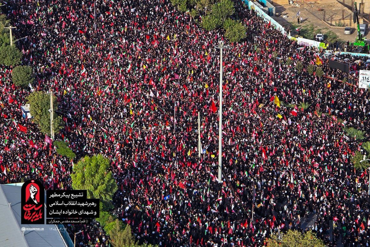 jacksonhinkle's tweet photo. THE MEDIA WILL NEVER LET YOU SEE THESE PHOTOS!

MILLIONS SUPPORT KHAMENEI! https://t.co/0ZVmz15MlH